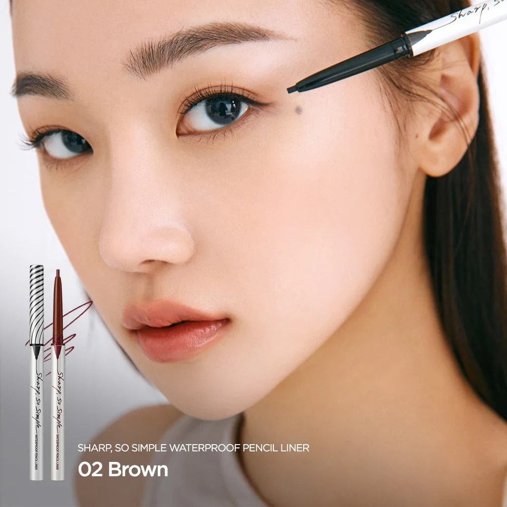CLIO Sharp So Simple Pencil Liner in use