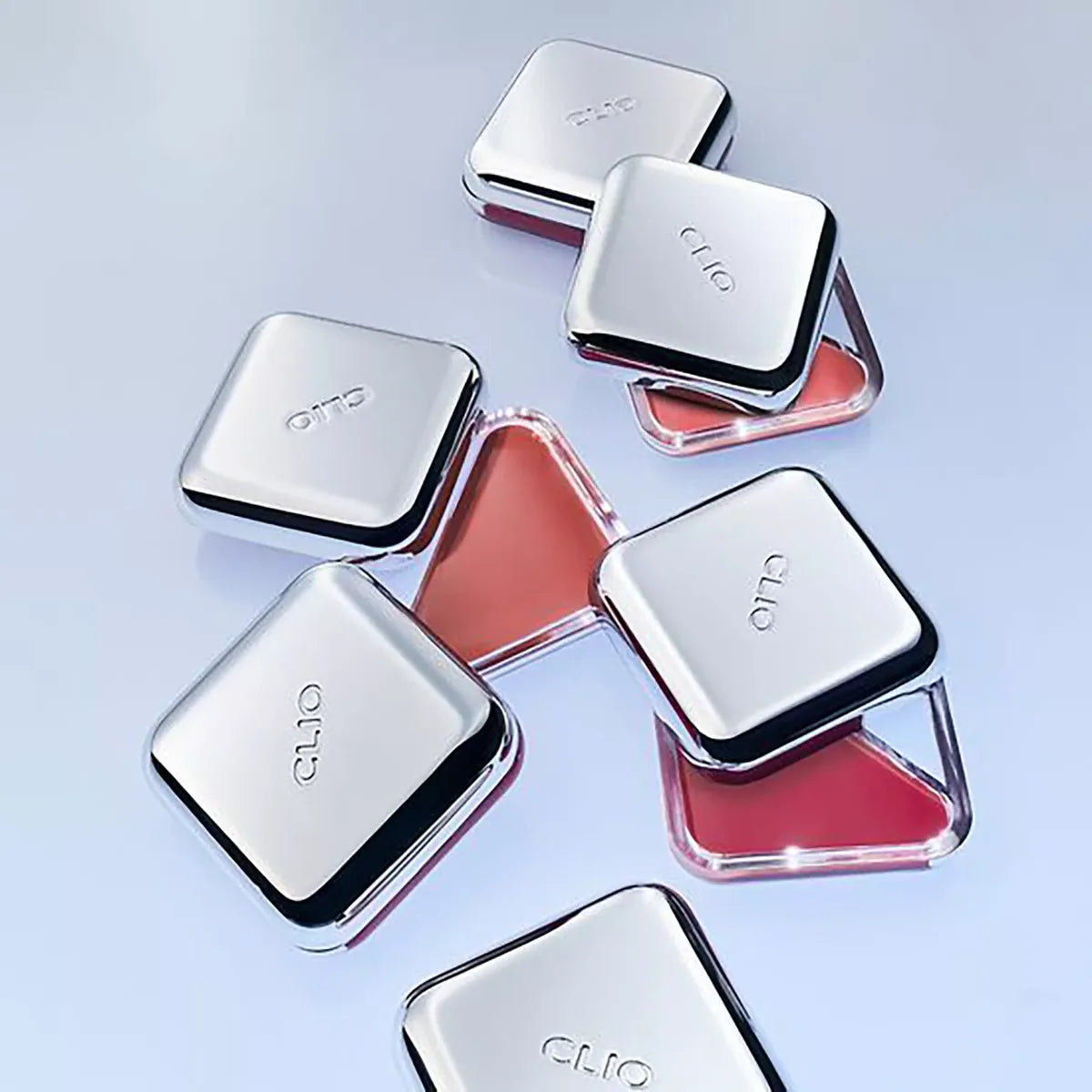Essential Lip Cheek Tap detail 1