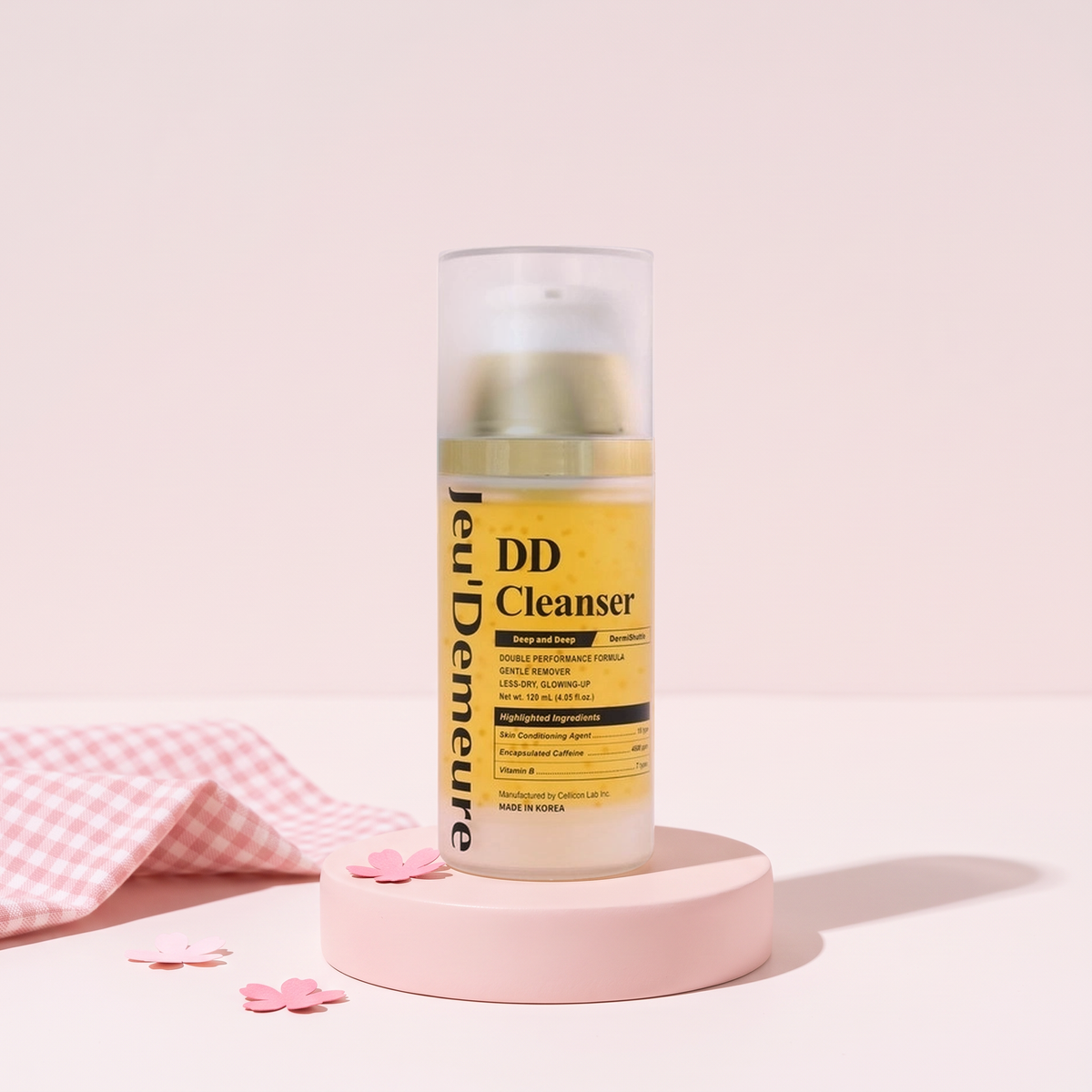 Jeu'Demeure DermiShuttle DD Cleanser 4.05 fl oz (120 ml), styled key visual
